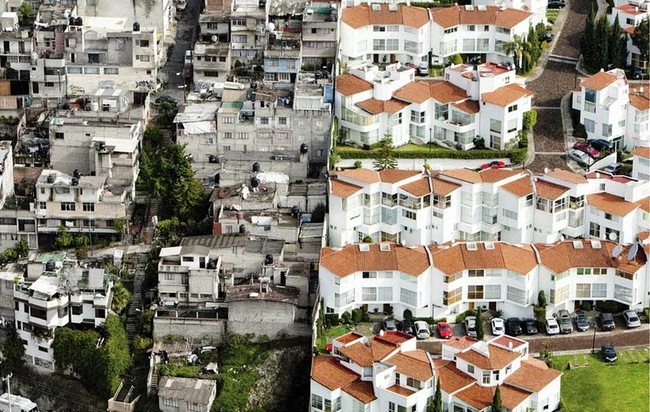 Ám ảnh với đoạn video về những bức tường phân biệt giàu nghèo tại Mỹ Latinh - Ảnh 7.