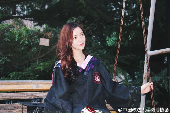 Loạt ảnh những nữ thần giảng đường Trung Quốc xinh như mơ trong ngày tốt nghiệp - Ảnh 19.
