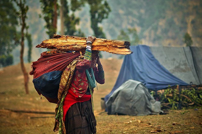 Chùm ảnh: cuộc sống của bộ lạc du mục cuối cùng tại Nepal - Ảnh 10.