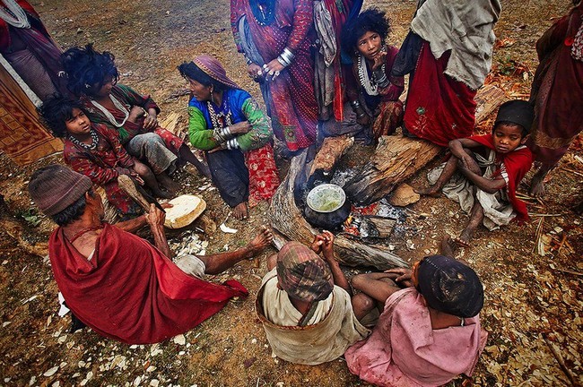 Chùm ảnh: cuộc sống của bộ lạc du mục cuối cùng tại Nepal - Ảnh 5.
