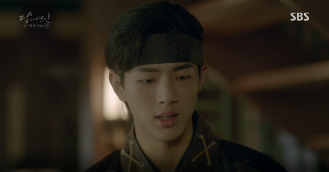 Moon Lovers: Anh Tư Lee Jun Ki xấu số, uống phải tr&agrave; hạ độc từ ch&iacute;nh mẹ m&igrave;nh - Ảnh 7.
