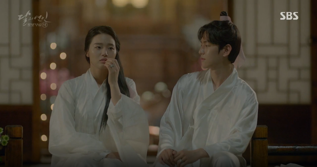 Moon Lovers: “Mười” Baekhyun chính thức có nụ hôn màn ảnh đầu tiên! - Ảnh 5.