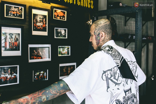 Bên trong khu phức hợp đậm phong cách Chicano của những chàng barber chất chơi ở Sài Gòn - Ảnh 9.