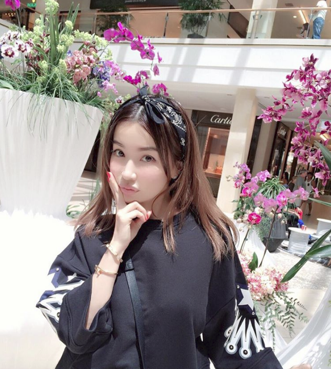 Kh&ocirc;ng ai c&oacute; thể tin được người mẫu Nhật n&agrave;y đ&atilde; 45 tuổi - Ảnh 12.