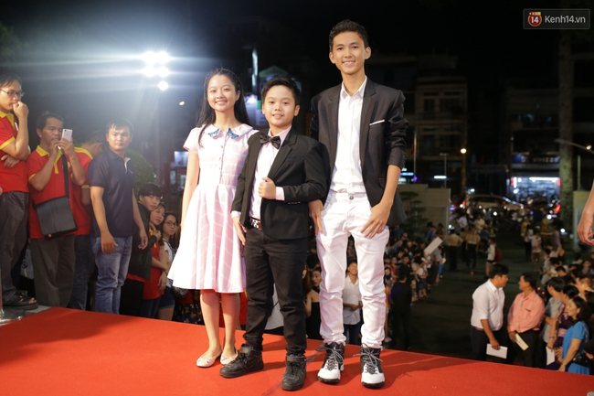 Dàn sao Việt diện váy áo lộng lẫy trên thảm đỏ VTV Awards 2016 - Ảnh 25.