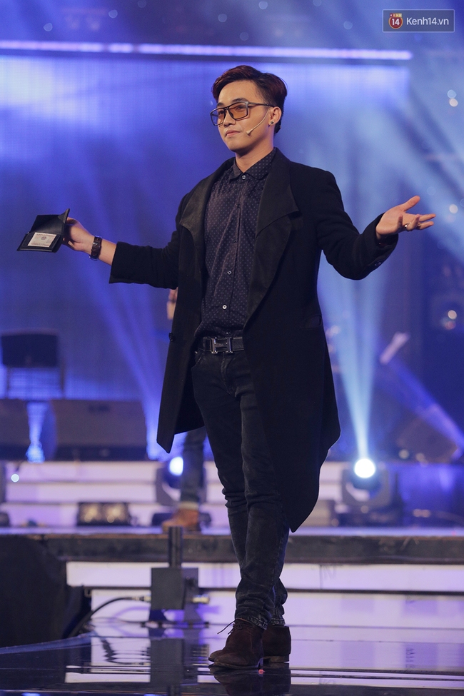 Got Talent: Trấn Th&agrave;nh kh&oacute;c với tiết mục m&uacute;a b&oacute;ng, đ&oacute;ng băng với si&ecirc;u nh&acirc;n beatbox - Ảnh 16.