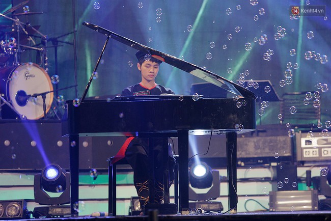 Tay trống 9 tuổi Trọng Nh&acirc;n l&ecirc;n ng&ocirc;i Qu&aacute;n qu&acirc;n Vietnams Got Talent m&ugrave;a 4 - Ảnh 34.