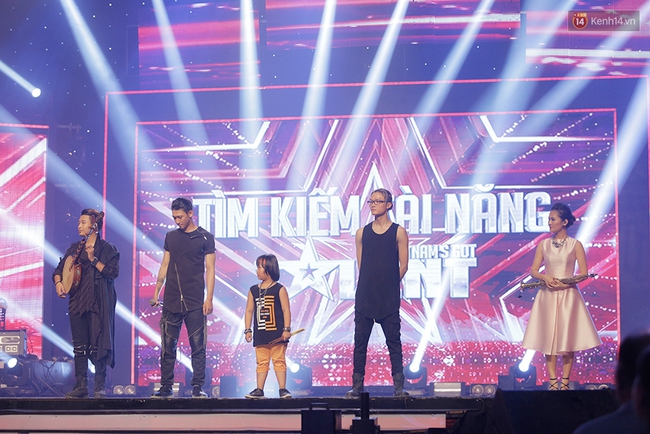 Tay trống 9 tuổi Trọng Nh&acirc;n l&ecirc;n ng&ocirc;i Qu&aacute;n qu&acirc;n Vietnams Got Talent m&ugrave;a 4 - Ảnh 28.