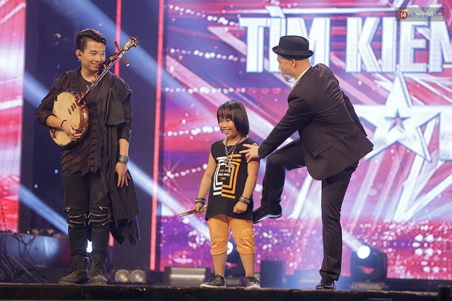 Tay trống 9 tuổi Trọng Nh&acirc;n l&ecirc;n ng&ocirc;i Qu&aacute;n qu&acirc;n Vietnams Got Talent m&ugrave;a 4 - Ảnh 2.