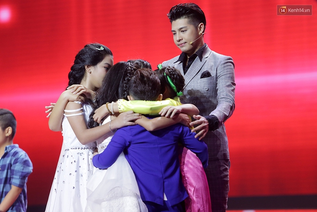 The Voice Kids: Đông Nhi chia tay cô bé bị dư luận ném đá, Vũ Cát Tường loại thiên thần người Nga - Ảnh 6.