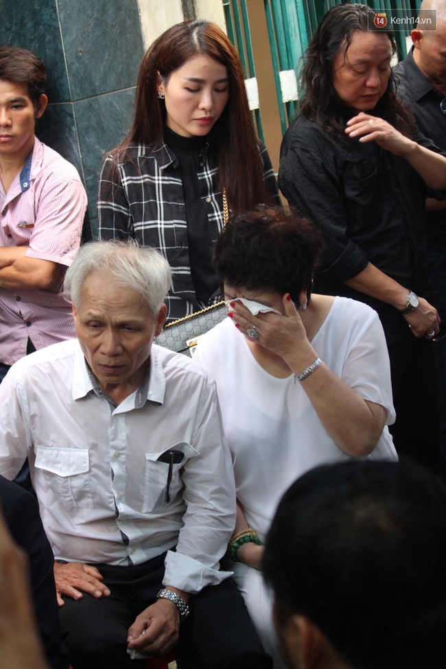 Bố Minh Thuận, Nhật Hào bật khóc xúc động trong lễ di quan - Ảnh 16.
