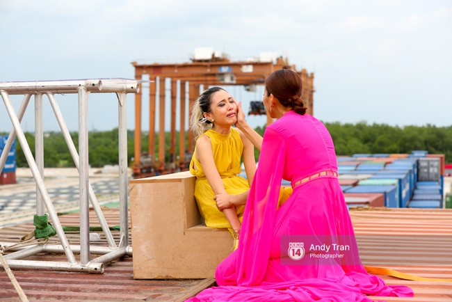 Trong khi Fung La kh&oacute;c vật, Kim Nh&atilde; lại b&igrave;nh thản thế n&agrave;y! - Ảnh 18.