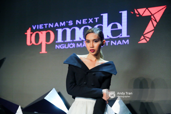 Chưa năm nào Vietnams Next Top Model lại có phòng loại đẹp như thế này! - Ảnh 15.