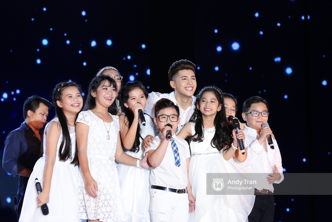 Noo Phước Thịnh khẳng định đẳng cấp với Live Concert 35.000 khán giả - Ảnh 19.