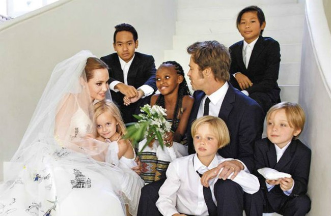 Brad Pitt v&agrave; Angelina Jolie đ&atilde; đạt được thỏa thuận tạm thời về quyền nu&ocirc;i con - Ảnh 1.