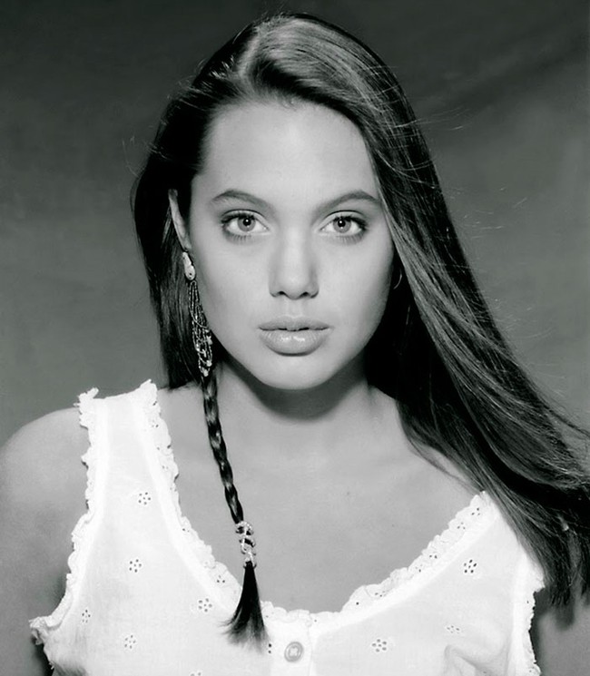 Mấy ai từ năm 15 tuổi đã sở hữu vẻ đẹp của đại minh tinh như Angelina Jolie? - Ảnh 11.