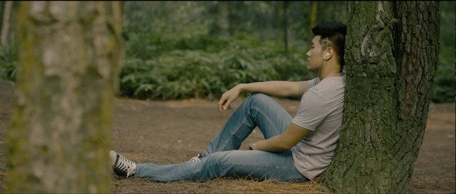 Tạ Quang Thắng y&ecirc;u đơn phương hot girl tr&agrave; sữa trong MV mới - Ảnh 3.