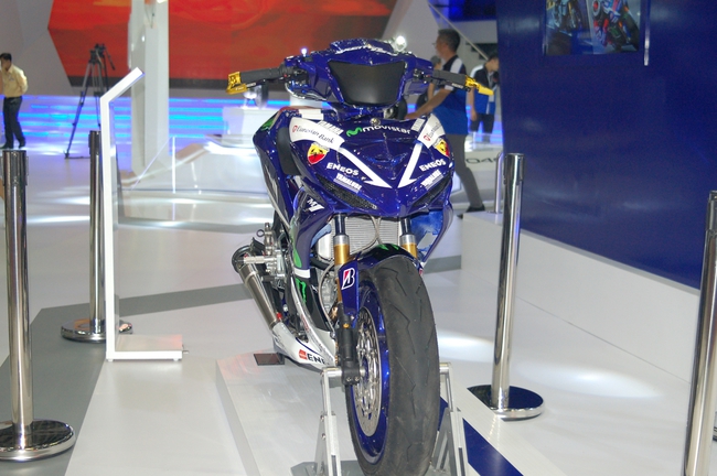Yamaha vừa giới thiệu mẫu xe tay ga concept cực kỳ kh&aacute;c biệt, thiết kế qu&aacute; sức độc đ&aacute;o - Ảnh 10.
