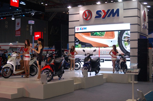 Yamaha vừa giới thiệu mẫu xe tay ga concept cực kỳ kh&aacute;c biệt, thiết kế qu&aacute; sức độc đ&aacute;o - Ảnh 18.