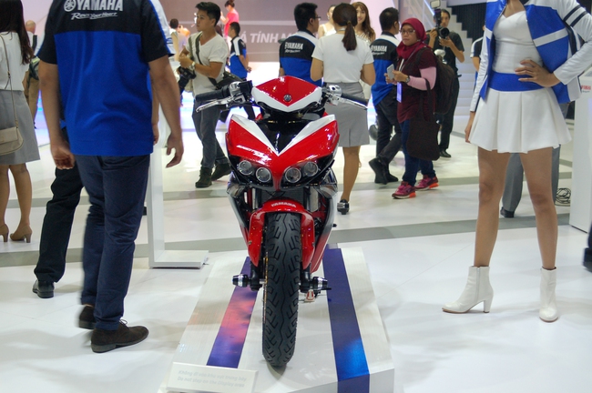 Yamaha vừa giới thiệu mẫu xe tay ga concept cực kỳ kh&aacute;c biệt, thiết kế qu&aacute; sức độc đ&aacute;o - Ảnh 13.