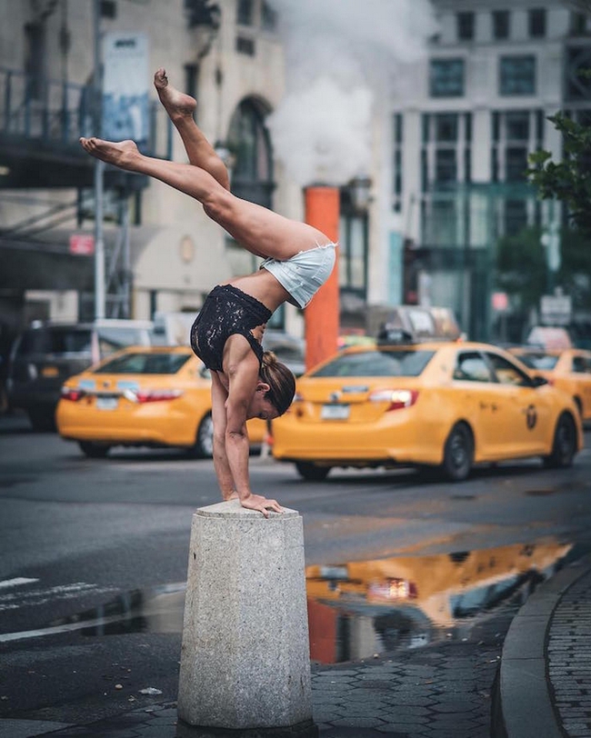 Đắm chìm vào vũ điệu đường phố qua bộ ảnh múa ballet của những nghệ sĩ không chuyên - Ảnh 6.