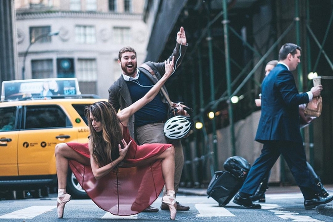 Đắm chìm vào vũ điệu đường phố qua bộ ảnh múa ballet của những nghệ sĩ không chuyên - Ảnh 8.