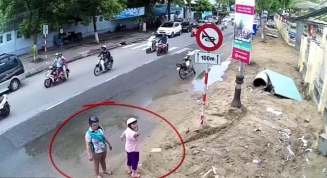 Chủ tủ b&aacute;nh m&igrave; từ thiện n&oacute;i g&igrave; về clip vứt b&aacute;nh m&igrave; khi được nhắc mỗi người chỉ lấy 1 ổ? - Ảnh 4.