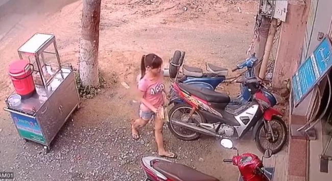 Chủ tủ b&aacute;nh m&igrave; từ thiện n&oacute;i g&igrave; về clip vứt b&aacute;nh m&igrave; khi được nhắc mỗi người chỉ lấy 1 ổ? - Ảnh 5.