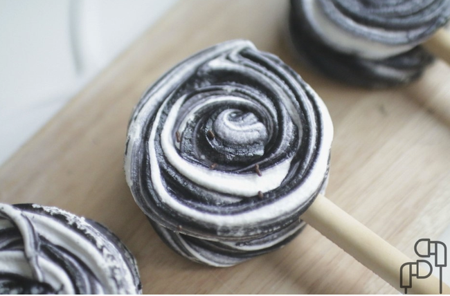L&agrave;m b&aacute;nh chocolate h&igrave;nh kẹo m&uacute;t đ&aacute;ng y&ecirc;u kh&oacute; cưỡng - Ảnh 9.