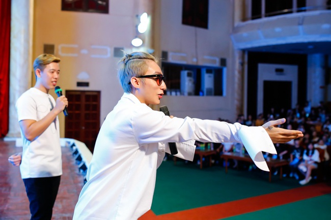 Kh&ocirc;ng thể ngờ định mệnh đ&atilde; đưa fan-boy v&agrave; Sơn T&ugrave;ng M-TP... đến b&ecirc;n nhau! - Ảnh 4.