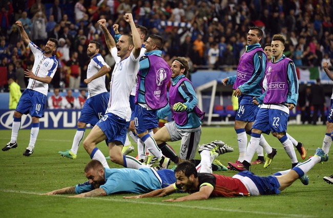 De Rossi: Bạn t&ocirc;i đặt cược cả nh&agrave; cửa v&agrave;o đội tuyển Bỉ - Ảnh 1.