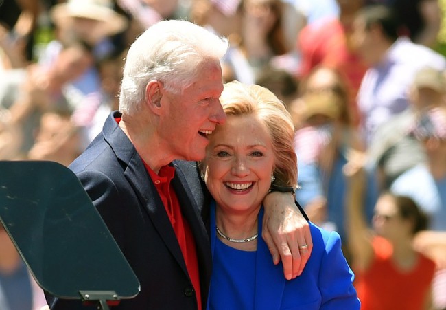 Ở tuổi 70, Bill Clinton vẫn dành cho Hillary những lời này khi bà đọc diễn văn thua cuộc: Thats my girl - Ảnh 5.