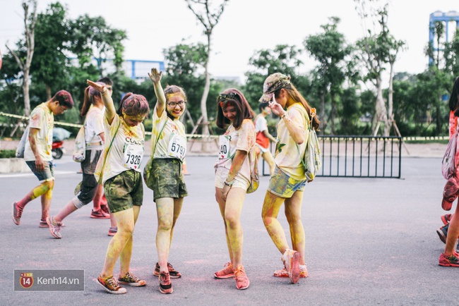 Color me run: Nơi dễ nhất để gặp những cô nàng vừa xinh, vừa chất đúng chuẩn thời đại mới! - Ảnh 21.