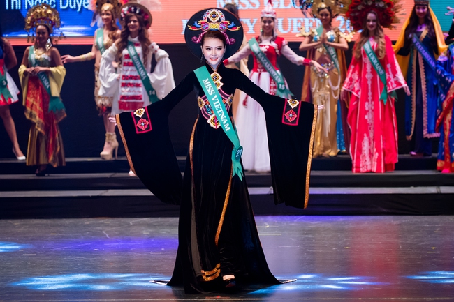 Lặng lẽ đi thi, đại diện Việt Nam - Ngọc Duyên bất ngờ đăng quang Miss Global Beauty Queen 2016 - Ảnh 9.