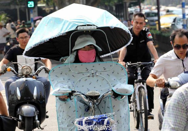 Mu&ocirc;n kiểu thời trang chống nắng khiến ai cũng phải quỳ  - Ảnh 10.
