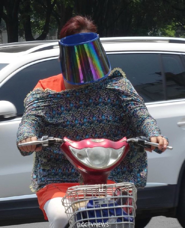 Mu&ocirc;n kiểu thời trang chống nắng khiến ai cũng phải quỳ  - Ảnh 4.