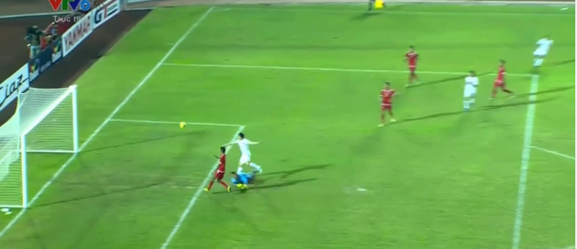 C&ocirc;ng Vinh gi&uacute;p ĐT Việt Nam gi&agrave;nh chiến thắng 2- 1 trước Myanmar ở ph&uacute;t 84 - Ảnh 1.