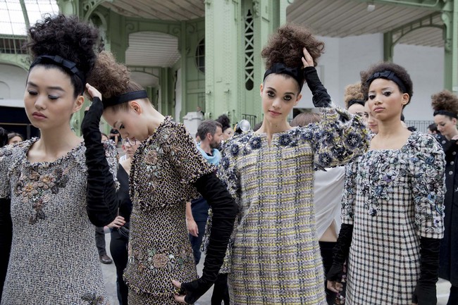 Haute Couture m&ugrave;a n&agrave;y l&agrave; một bữa tiệc thị gi&aacute;c cho đ&ocirc;i mắt của bạn - Ảnh 6.