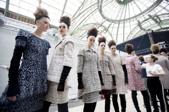 Haute Couture m&ugrave;a n&agrave;y l&agrave; một bữa tiệc thị gi&aacute;c cho đ&ocirc;i mắt của bạn - Ảnh 7.