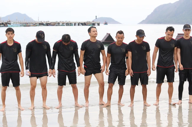 Phái mạnh Việt: Dàn trai đẹp ướt át trong thử thách đẫm nước - Ảnh 14.