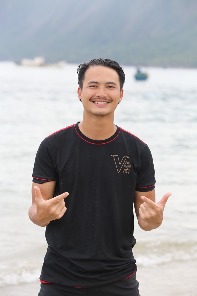 Ph&aacute;i mạnh Việt: D&agrave;n trai đẹp ướt &aacute;t trong thử th&aacute;ch đẫm nước - Ảnh 15.