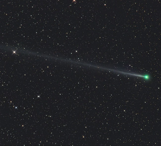 Cực hot: Sao chổi sẽ tạo pháo hoa rực rỡ trên bầu trời đêm giao thừa - Ảnh 2.
