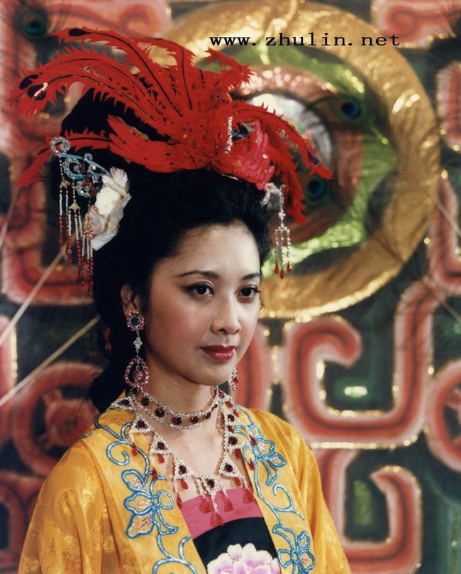 D&agrave;n sao T&acirc;y Du K&yacute; sau 30 năm: Đường Tăng chật vật kiếm tiền, Hằng Nga hạnh ph&uacute;c với chồng thứ hai - Ảnh 18.