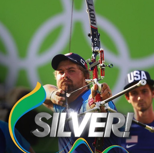 Cung thủ giống hệt t&agrave;i tử Leonardo DiCaprio tranh t&agrave;i ở Olympic - Ảnh 1.