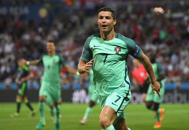 Hãy gọi Cristiano Ronaldo là Quý ngài hoàn hảo - Ảnh 2.