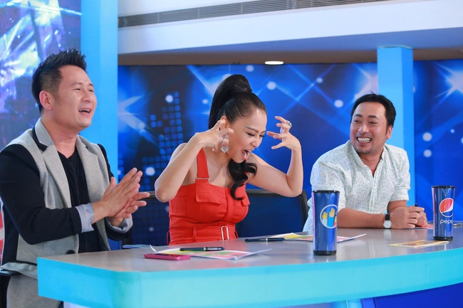 Thí sinh Vietnam Idol - người được vợ bảo đi thi, người thi để tìm lại vợ - Ảnh 11.