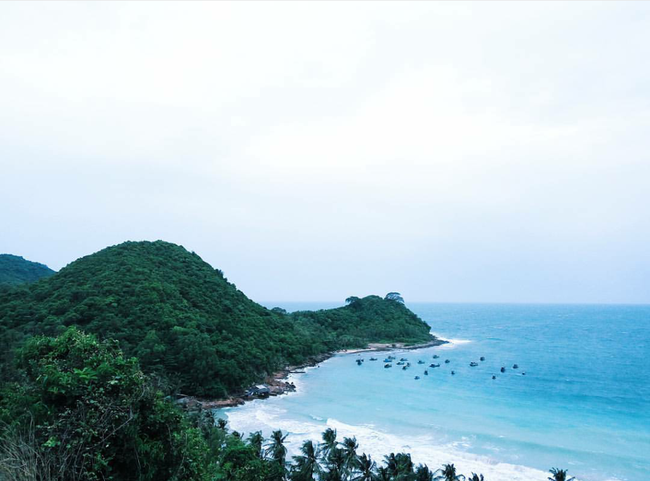 Cần chi đi đâu xa, ở Việt Nam cũng có những vùng biển đẹp không thua gì Maldives! - Ảnh 42.