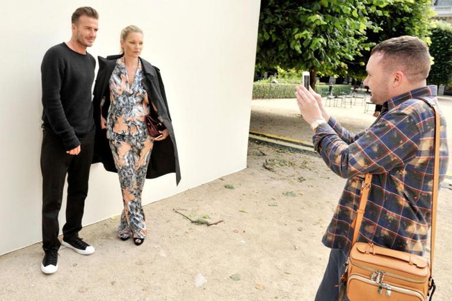 Chẳng cần hoa lá cành, David Beckham vẫn khiến khối cô chết mê tại show Louis Vuitton - Ảnh 5.