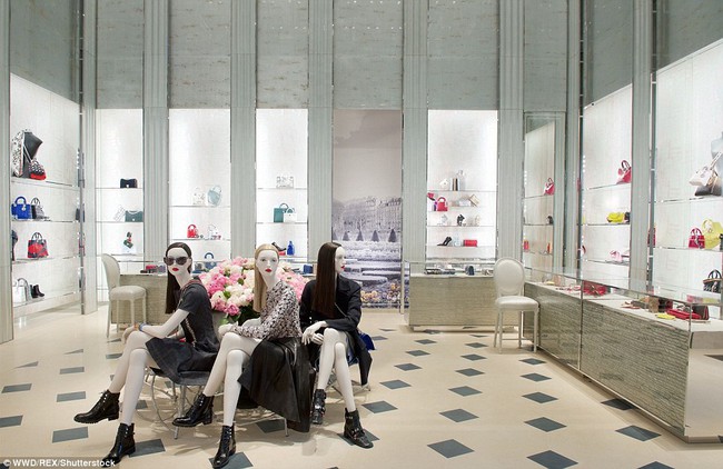 Vén màn bí ẩn: Có gì bên trong một Boutique cao cấp của Dior? - Ảnh 20.