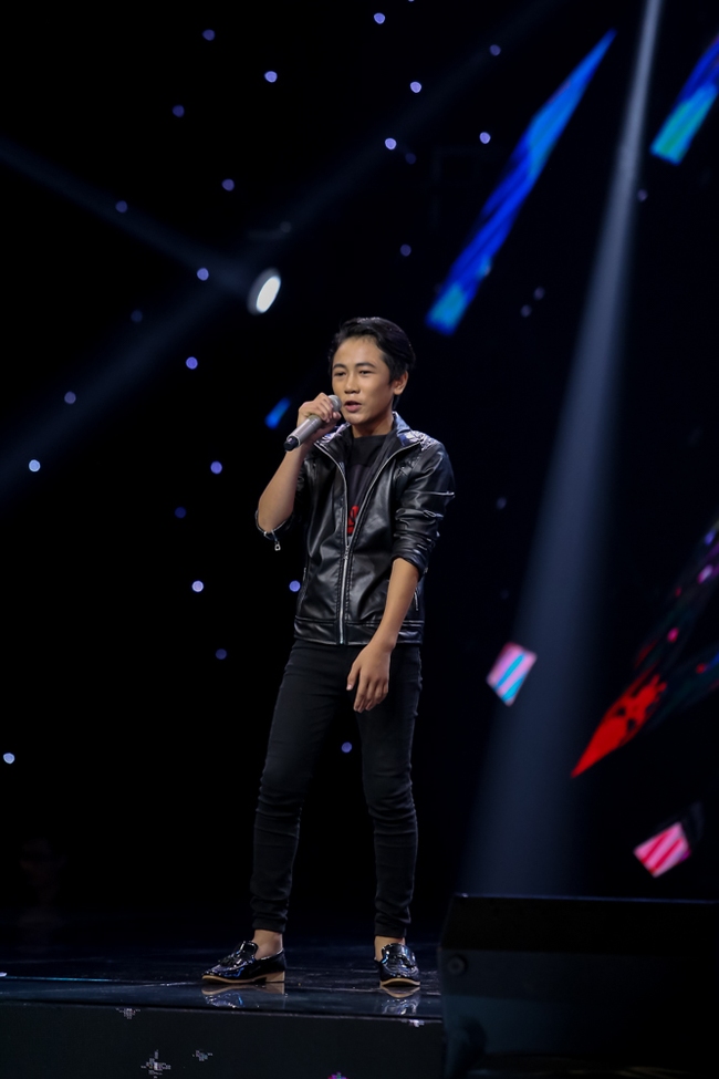 The Voice Kids: Mặc Đông Nhi và Noo tranh giành, cậu bé dân ca vẫn chọn Vũ Cát Tường - Ảnh 13.